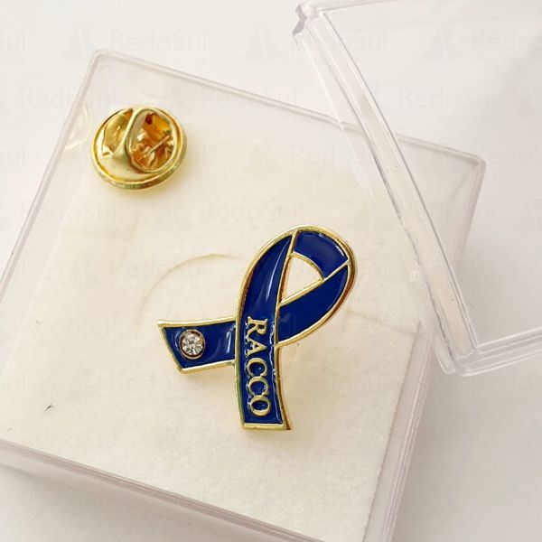 Pin em Metal Recortado