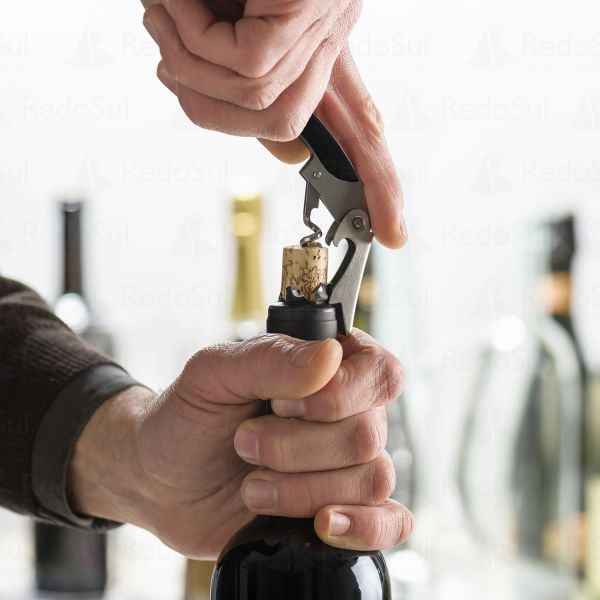 Kit para vinho personalizado em bambu